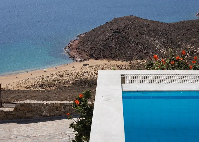 Estia's Panormos (Mykonos)