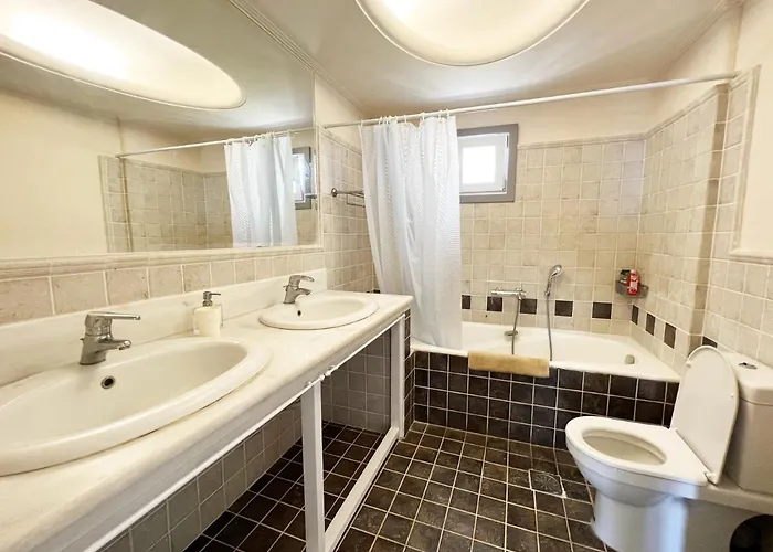 Estia's Panormos (Mykonos)