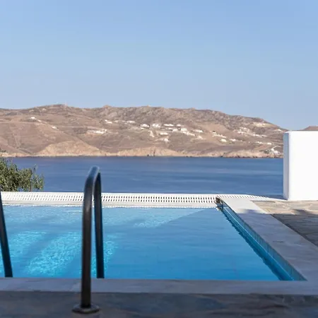 Estia's * Mykonos Town